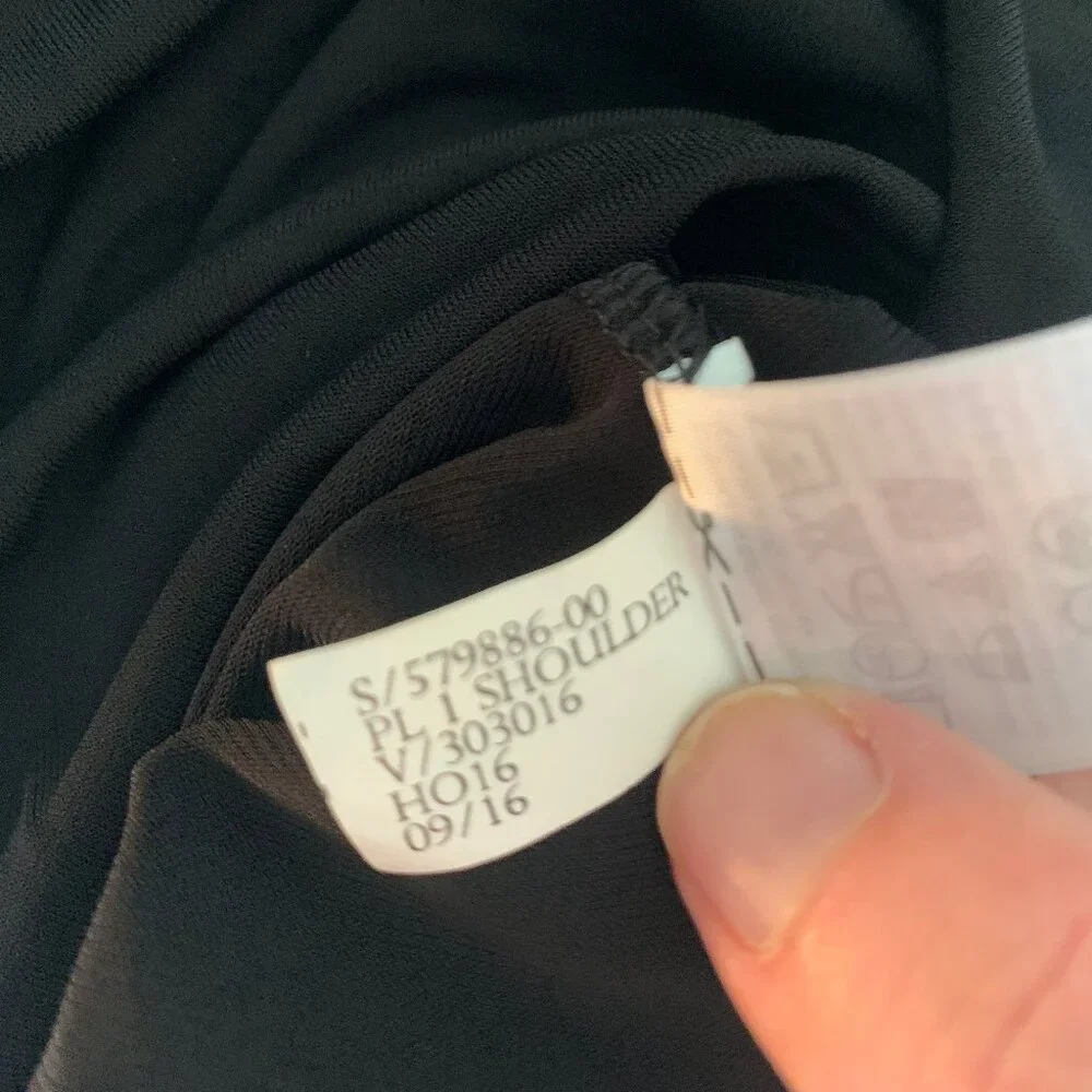 One-shoulder Ruffled Blouse - Picture 3 of 4